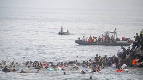 Spain sets Italy deadline to end ‘unfair’ border checks over migrant surge