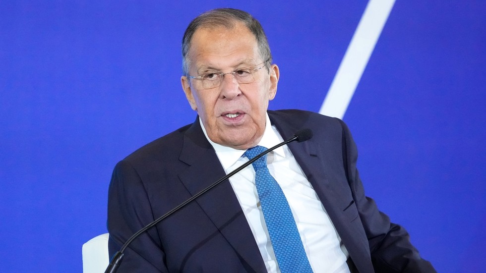 ‘West wants to dictate’: Lavrov on ‘Führer Ursula’ and NATO’s drive to divide Eurasia (KEY REMARKS)