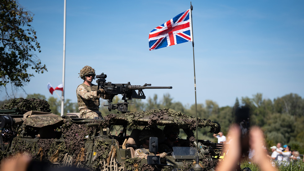 How Britain built a war network around Russia