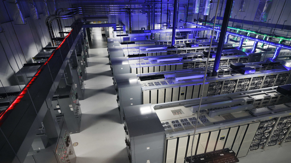 Indian IT firm to build $7.4 bn data center campus for AI training