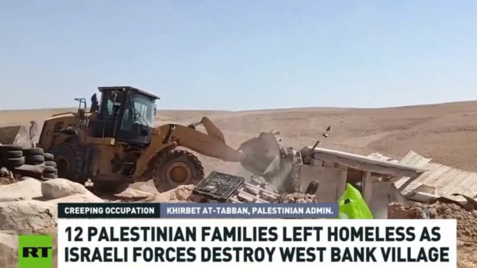 Israeli forces ‘erase’ Palestinian village in West Bank (VIDEO)