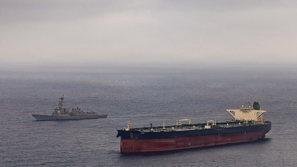 US military activity increases around Strait of Hormuz – RIA Novosti