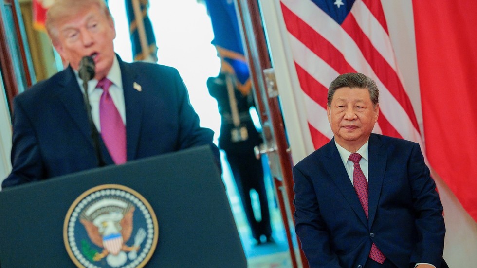 Trump asked Xi to buy US weapons – ambassador