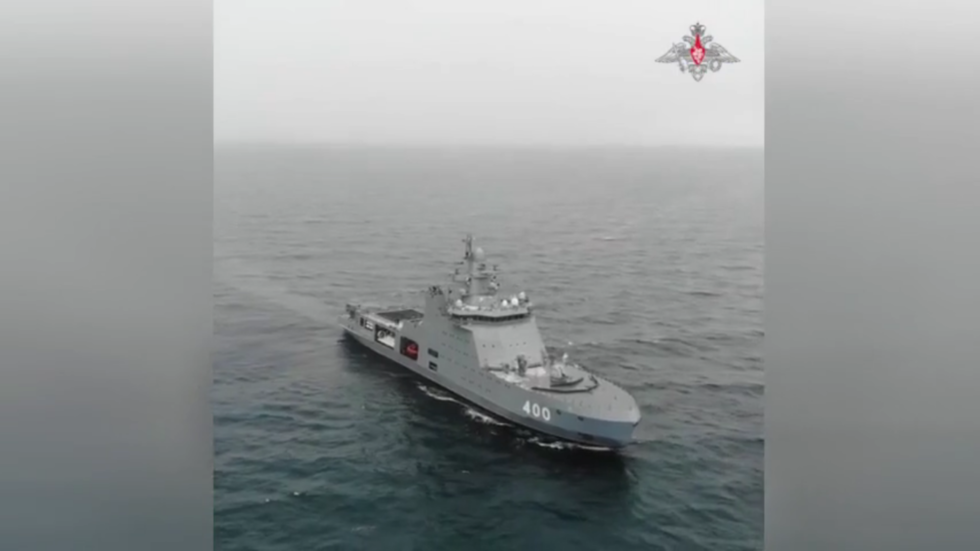 Russian Navy traverses Shokalsky Strait for first time (VIDEO)