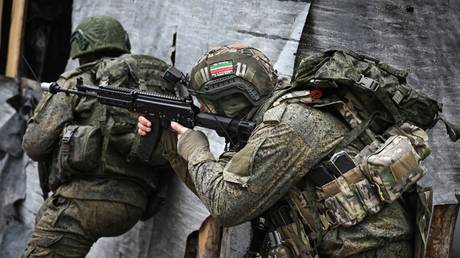 Russia encircles key Ukrainian defense hub &ndash; MOD