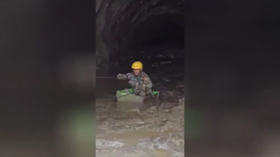 Nepal deaths cross 1,000 as rescuers continue search for hundreds trapped in tunnels