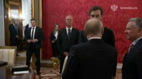 Putin meets Trump envoys at Kremlin