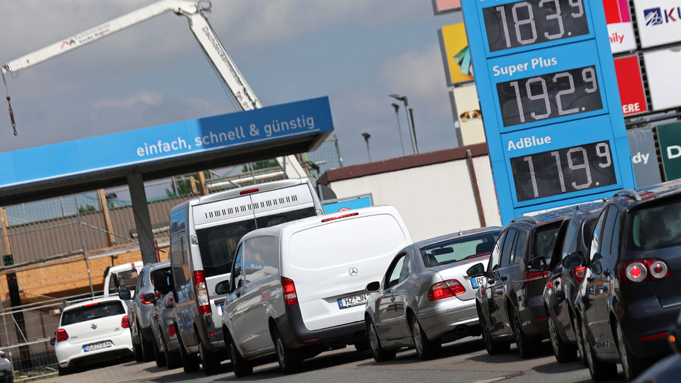 US threatens Europe with diesel export ban