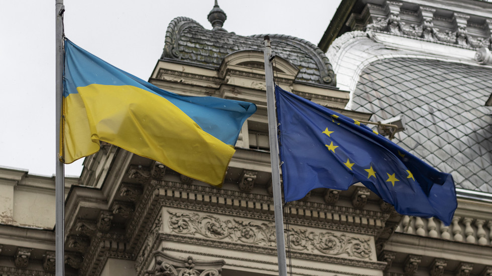 EU coldly kills Zelensky’s 2027 membership demand