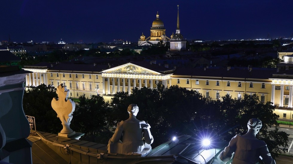 NATO state preparing to strike St. Petersburg – FT
