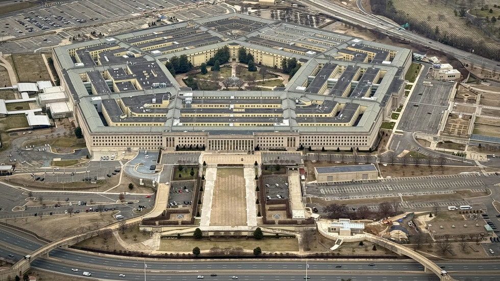 Pentagon facing up to $15 bn in Iran war base damages – WSJ