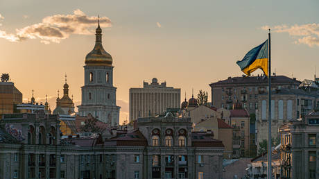 EU issues anti-corruption demand to Ukraine  FT