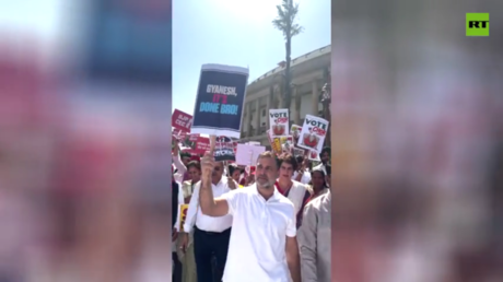 Indian opposition leaders detained at election commission protest