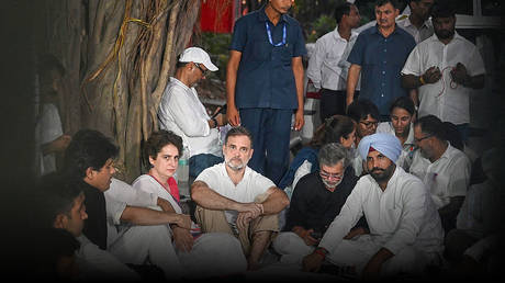 Indian police file trespassing case against Rahul Gandhi after protests &ndash; report