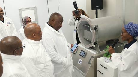 South Africa pushes for local medicine production