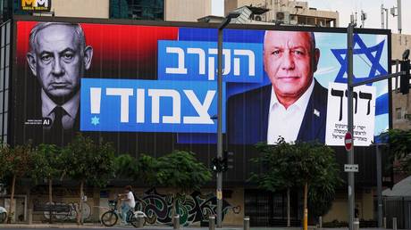 Israel votes on Netanyahu&rsquo;s future