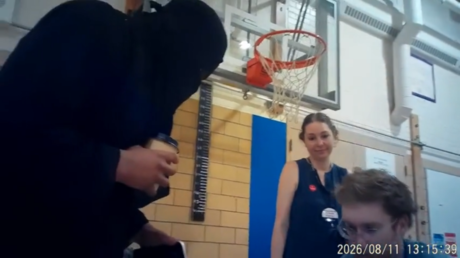 US conservatives charged over burqa voting stunt (VIDEO)