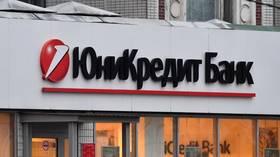 Putin clears UniCredit sale in Russia