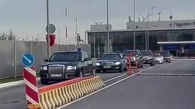 Drone alert greets US envoy’s arrival for Putin talks