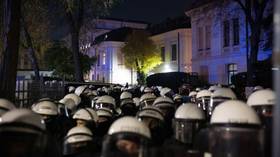 Polish president forces his way into besieged court amid constitutional crisis (VIDEOS): Live updates