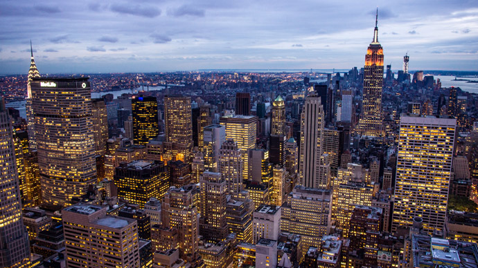 The fear has a thousand eyes