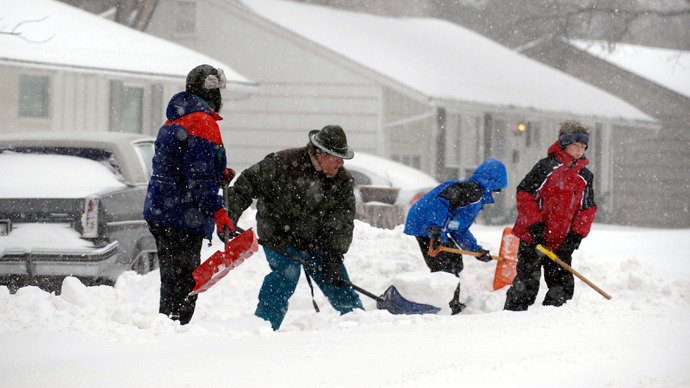 New England braces for major snowstorm while Midwest tries to dig out