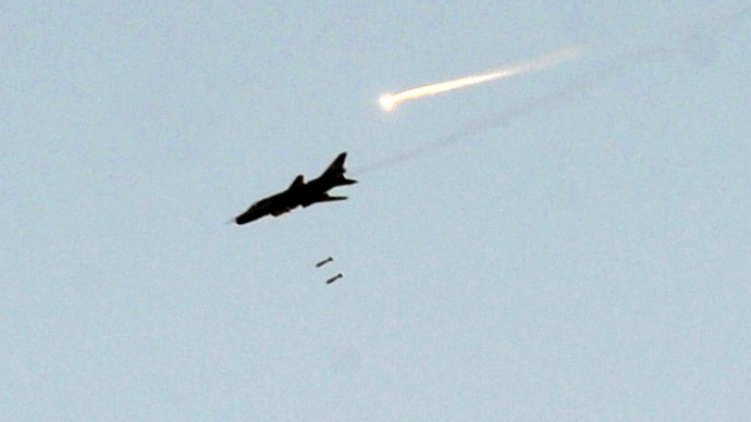 Syrian warplanes strike Lebanon border