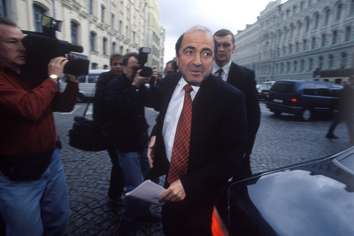 Boris Berezovsky, State Duma deputy and Russian entrepreneur, being photographed by journalists, 2000. (RIA Novosti / Boris Babanov)