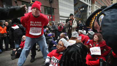 Chicago low-wage workers go on strike