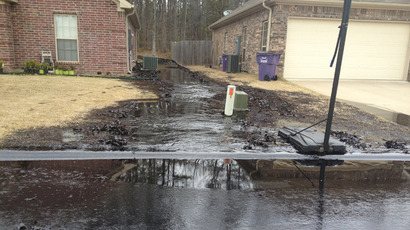 Oil from Exxon spill in Arkansas flowing into wetlands