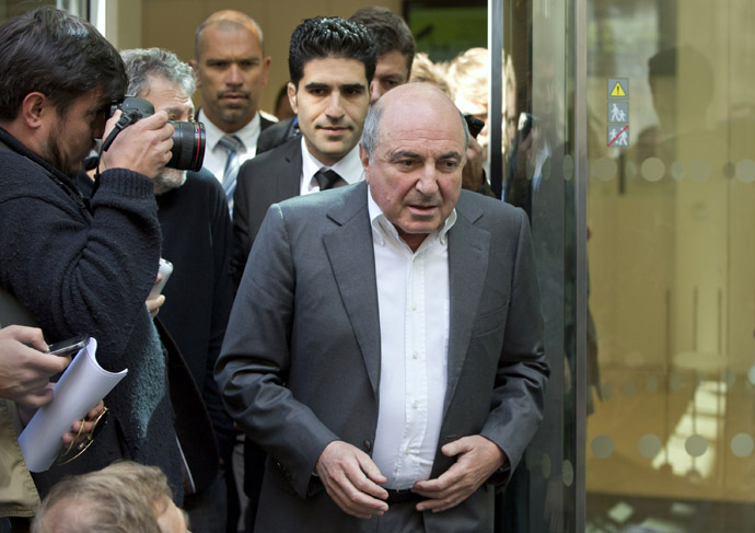 Russian oligarch Boris Berezovsky leaves after losing his court battle against Roman Abramovich, at a division of the High Court in London August 31, 2012. (Reuters/Neil Hall)