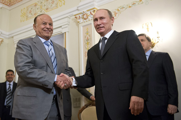 Russia's President Vladimir Putin (R) shakes hands with his Yemeni counterpart Abd Rabuh Mansur Hadi during their meeting in Putin's Novo-Ogaryovo residence outside Moscow, on April 2, 2013. 