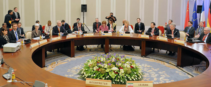 EU foreign policy chief Catherine Ashton (C) takes part the talks on Iran's nuclear programme in the Kazakh city of Almaty on April 5, 2013.(AFP Photo / Ilyas Omarov)