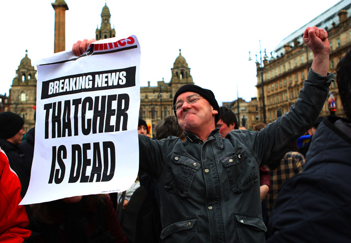 A man reacts as he attends a gathering of people celebrating the death of former British prime minister Margaret Thatcher, in George Square in Glasgow, Scotland April 8, 2013. (Reuters)