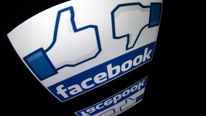 Facebook bleeding users despite revenue growth