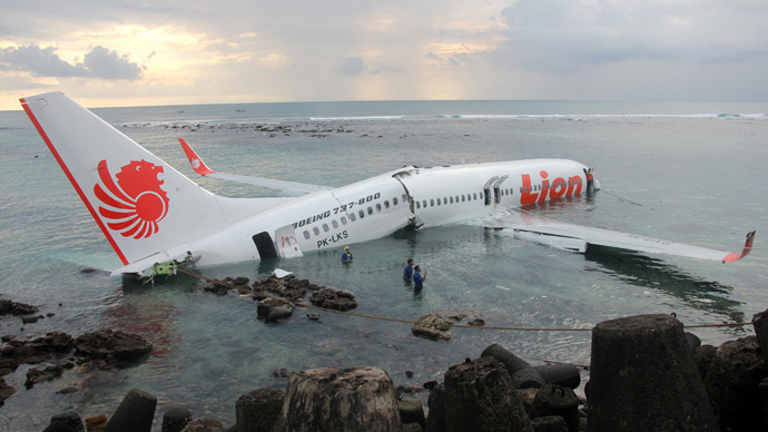 Bali Plane Crash: Boeing 737 Slams Into Sea (PHOTOS, VIDEO) — RT World News