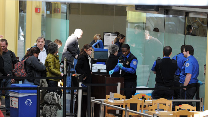 TSA detains travelers for discussing sandwich