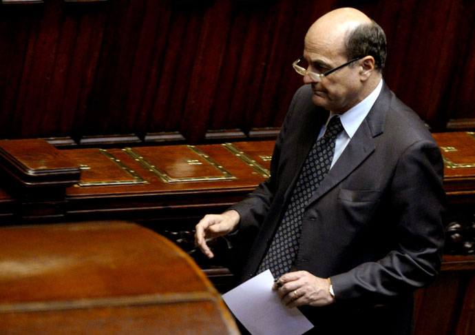 Democratic Party (PD) general secretary Pier Luigi Bersani prepares to vote for the election of Italy's President on April 20, 2013.(AFP Photo / Andreas Solaro)