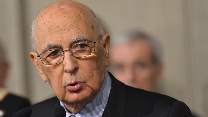Italy's Napolitano re-elected for 2nd term after Bersani resigns over presidential crisis