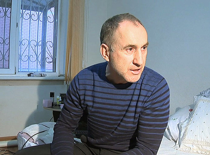 A frame grab from a video taken on April 19, 2013, shows Anzor Tsarnaev, the father of the suspected Boston bombers, brothers Tamerlan and Dzhokhar Tsarnayev, speaking with journalists at home Makhachkala, the capital Russia's North Caucasus region of Dagestan. (AFP Photo)