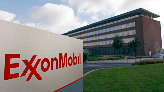 ExxonMobil claims in dispute as spill reaches Arkansas lake