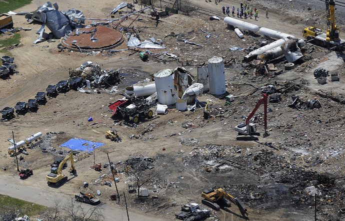 An aerial picture, taken from a helicopter following US President Barack Obama and First Lady Michelle Obama, shows the devastation at a fertilizer plant in West, Texas, on April 25, 2013 (AFP Photo / Jewel Samad)