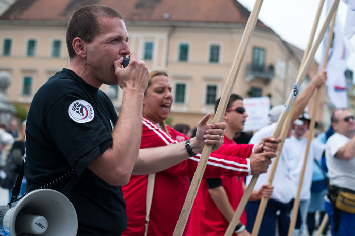 People take part in a protest against corruption in political class in Ljubljana, Slovenia on April 27, 2013 (AFP Photo / Jure Makovec)