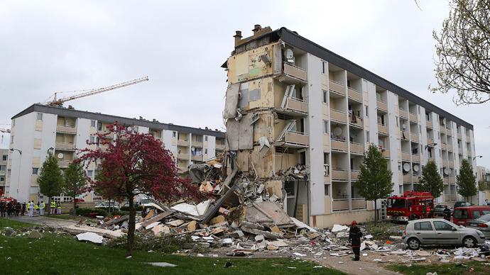 3 dead, 14 injured in France building collapse (PHOTOS)