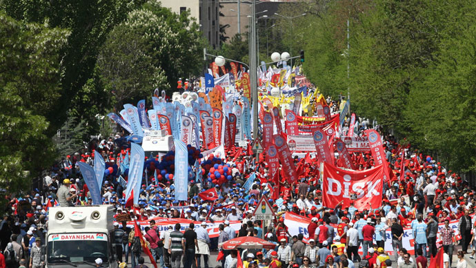 Tens of thousands of people gathered for a rally on May Day in Ankara on May 1, 2013. (AFP Photo / Adem Altan)