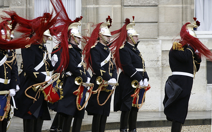 France's Republican guards. (Reuters / Charles Platiau)