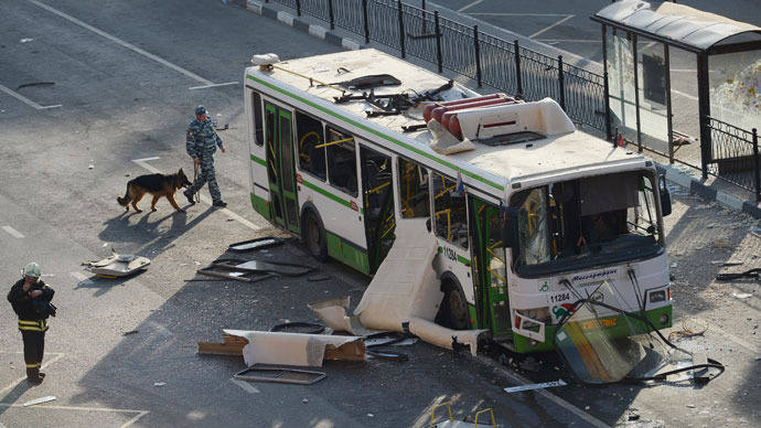 Blast rips through Moscow bus on Victory Day