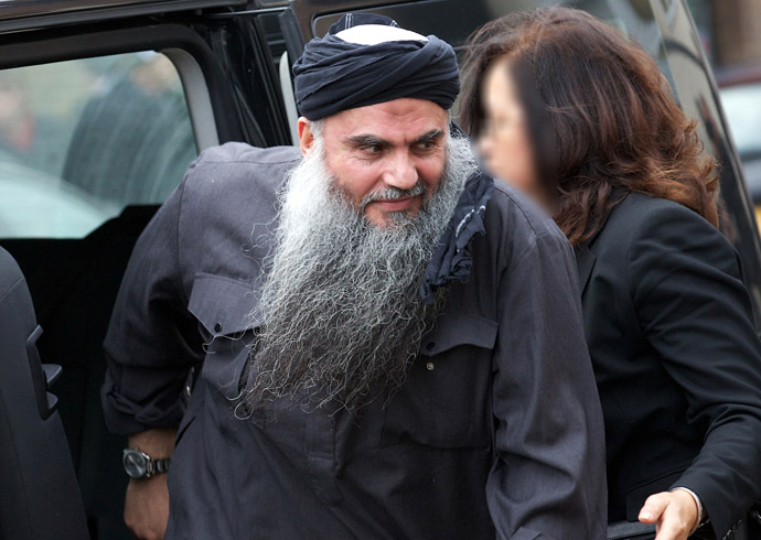 Terror suspect Abu Qatada arrives at his home in northwest London on November 13, 2012, after he was released from prison. (AFP Photo)