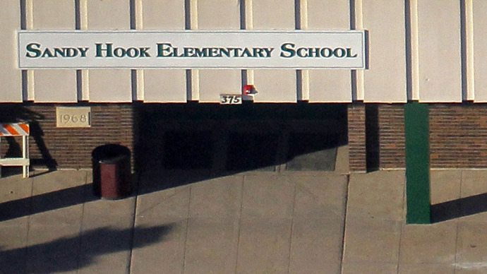 Sandy Hook Elementary: Tear it down and build new school on same site, panel says