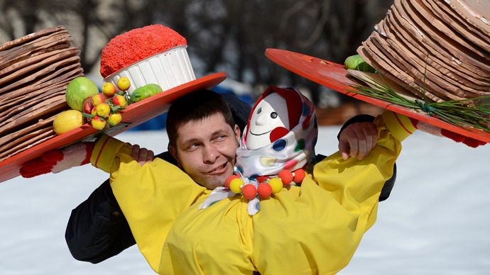 Russia calculates costs of the long holidays in 2013